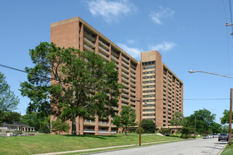 Parthenon Towers in Nashville, TN - Building Photo - Building Photo