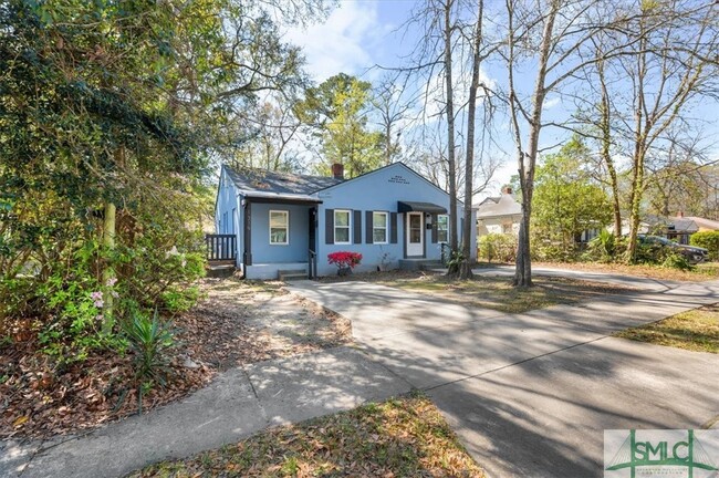 property at 1319 E 53rd St