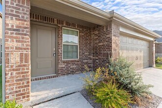 1018 Stones Throw Dr in Princeton, TX - Building Photo - Building Photo