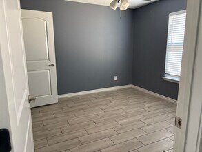 1020 Tesoro Stone in Del Rio, TX - Building Photo - Building Photo
