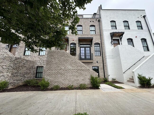 property at 4802 Moonview Ln