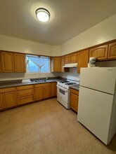 1041 Valencia St, Unit B in San Francisco, CA - Building Photo - Building Photo