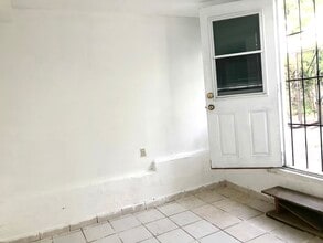 1402 High St, Unit A in Alameda, CA - Foto de edificio - Building Photo