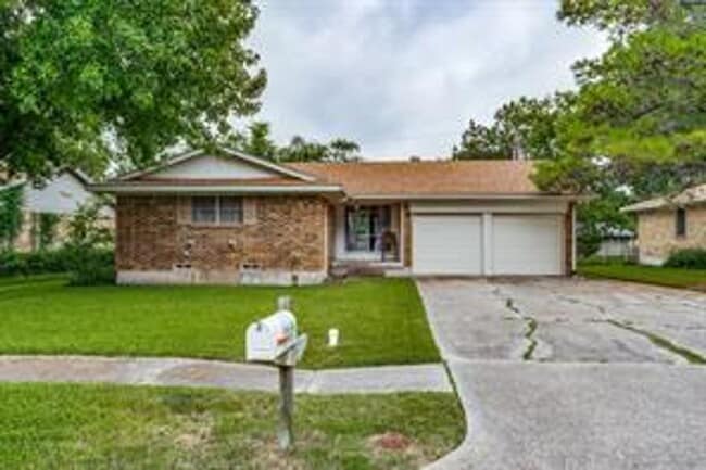 6706 Flamingo Rd in Greenville, TX - Building Photo - Building Photo