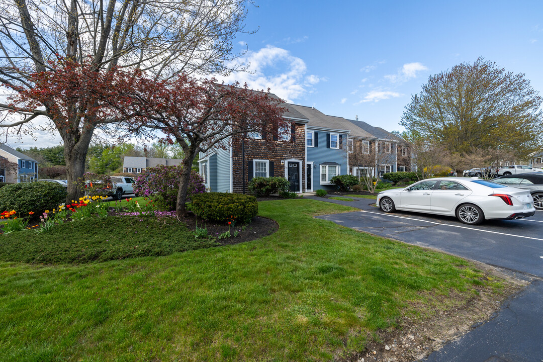 1275 Maplewood Ave in Portsmouth, NH - Foto de edificio