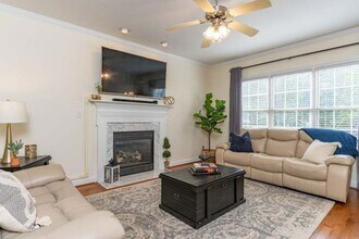 912 Town Side Dr in Apex, NC - Building Photo - Building Photo