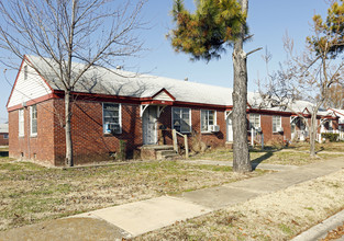 Forrest Park and Avalon Apartments in West Memphis, AR - Building Photo - Building Photo