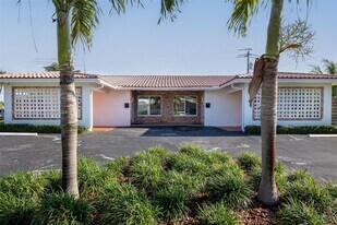 2601 NE 34th St in Fort Lauderdale, FL - Building Photo