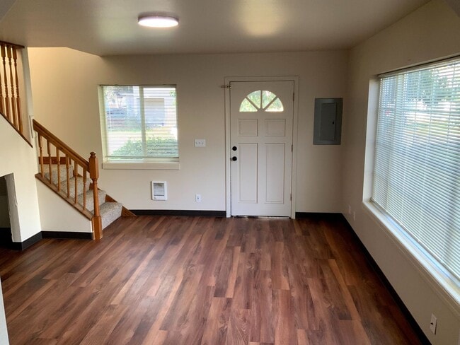 325 Foch St in Eugene, OR - Building Photo - Building Photo