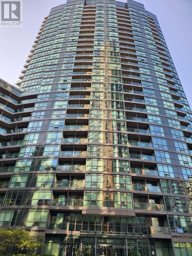 property at 231-231 Fort York Blvd