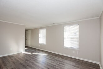 10800 Dungarvon Ct in Charlotte, NC - Building Photo - Building Photo