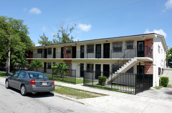 3101 NW 5th Ave in Miami, FL - Building Photo - Building Photo