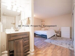 1701 W Tuckey Ln in Phoenix, AZ - Building Photo - Building Photo