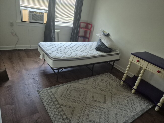 property at 901 S Frederick St