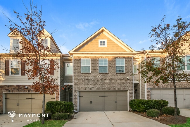 property at 2722 Kemp Ct