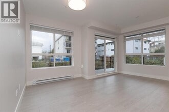 11655 Fraser St in Maple Ridge, BC - Building Photo - Building Photo