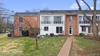 1750 Tiverton Rd in Bloomfield Hills, MI - Building Photo - Building Photo