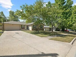 5715 S Ferguson Ave in Springfield, MO - Building Photo - Building Photo