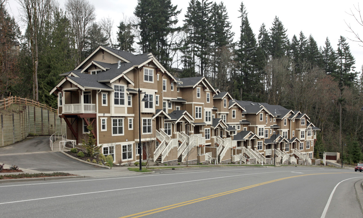 Calabria at Talus in Issaquah, WA - Building Photo