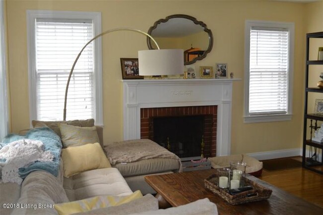 4105 Hillsboro Rd in St Matthews, KY - Building Photo - Building Photo