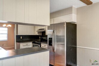 407 Shiloh Rd in Tyler, TX - Building Photo - Building Photo