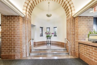 3660 N Lake Shore Dr in Chicago, IL - Building Photo - Building Photo