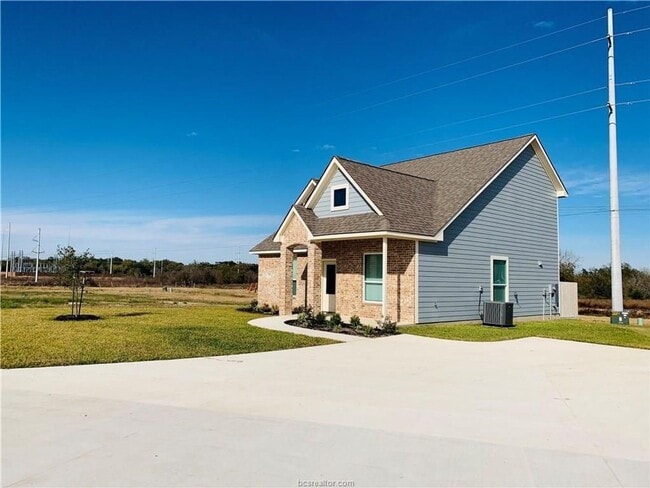 7000 Canter Ct in College Station, TX - Building Photo - Building Photo