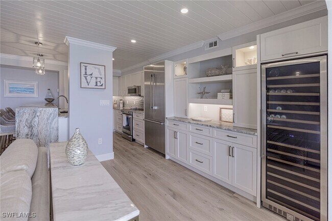 property at 250 Park Shore Dr
