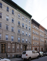 929 Willow Ave in Hoboken, NJ - Foto de edificio - Building Photo