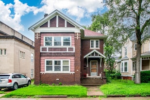 1411 W Barker Ave in Peoria, IL - Building Photo