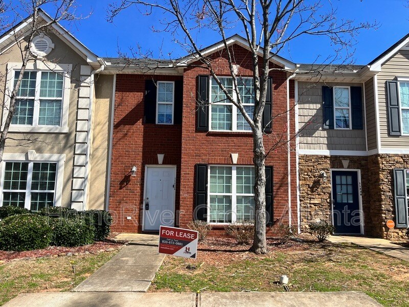 11424 S Grove Dr in Hampton, GA - Building Photo