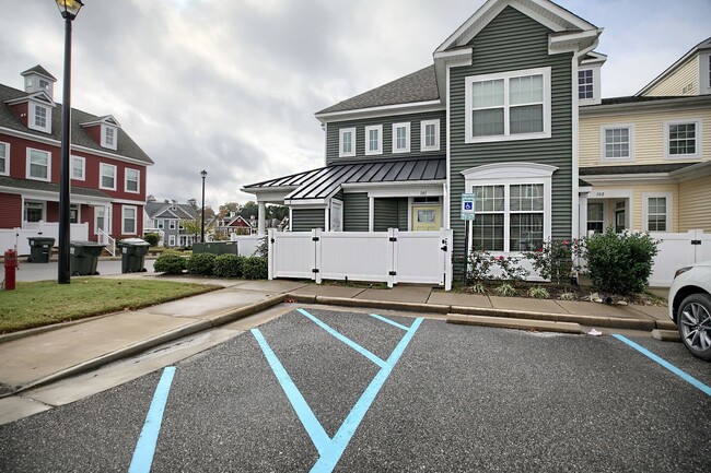 101 Promenade Ln in Williamsburg, VA - Building Photo - Building Photo