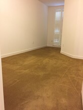 5501 DeMarcus Blvd #328, Unit 328 in Dublin, CA - Building Photo - Building Photo
