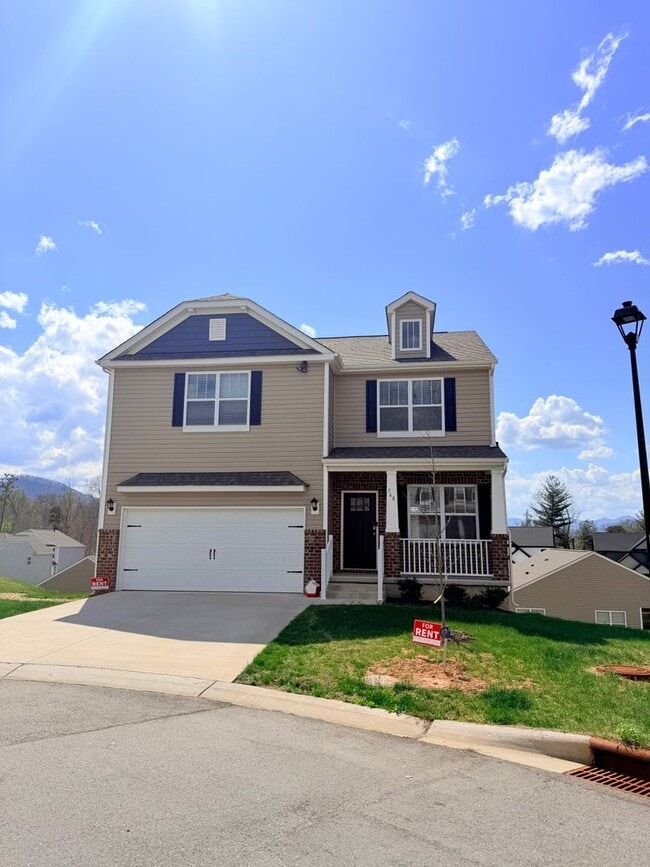 768 Fountain Pk Blvd in Asheville, NC - Building Photo - Building Photo