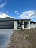 2329 NW 27th Ave in Cape Coral, FL - Building Photo