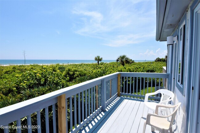 1000 Ocean Park Ln in Cape Canaveral, FL - Building Photo - Building Photo