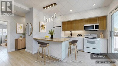 237 Vaughan Rd in Toronto, ON - Building Photo - Building Photo
