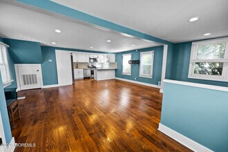 605 Ocean Gate Ave in Ocean Gate, NJ - Building Photo - Building Photo