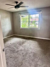 3429 Adams Ln in Redding, CA - Foto de edificio - Building Photo