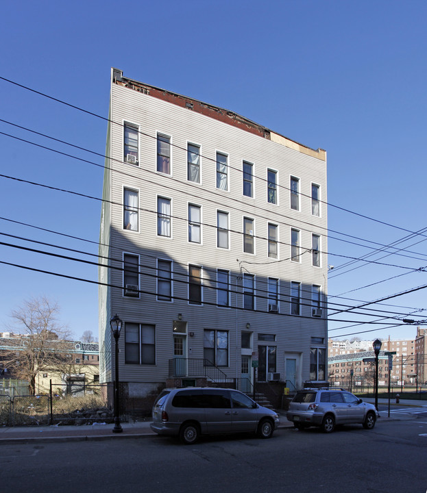 330-332 Jackson St in Hoboken, NJ - Building Photo