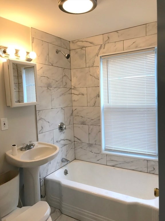 property at 16 Pinkham Pl
