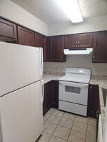 1331 Foxborough Dr in Pensacola, FL - Building Photo