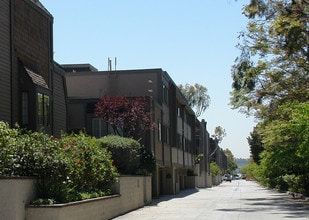 Villa Vallarta in Los Angeles, CA - Building Photo - Building Photo