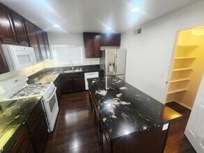 1330 Wendell Cutting Ct in El Cajon, CA - Building Photo - Building Photo