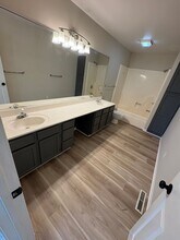 1031 Forrester Rd in Osage Beach, MO - Building Photo - Building Photo