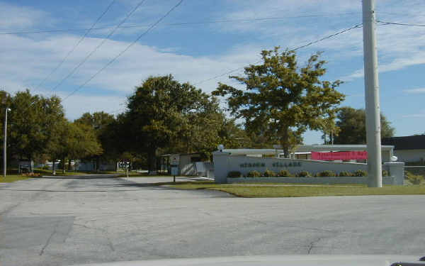 Sawgrass Lake Estates  Mobile Home in St. Petersburg, FL - Building Photo