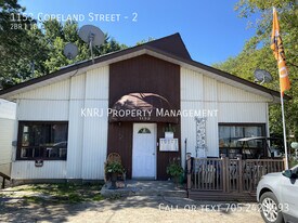 1153 Copeland St in North Bay, ON - Building Photo
