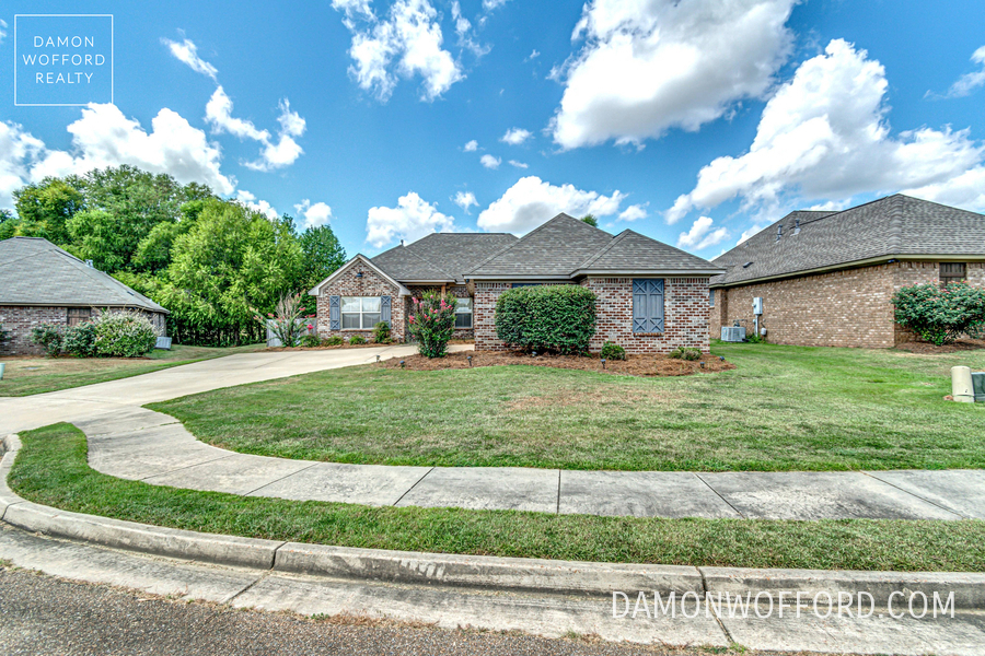 117 Millhouse Drive in Madison, MS - Building Photo