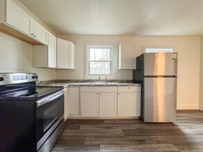 110-116 Dobbs St in Greenville, SC - Building Photo - Building Photo