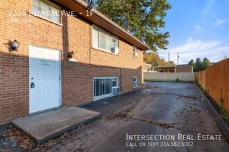 9216 Central Ave-Unit -1F in St. Louis, MO - Foto de edificio - Building Photo